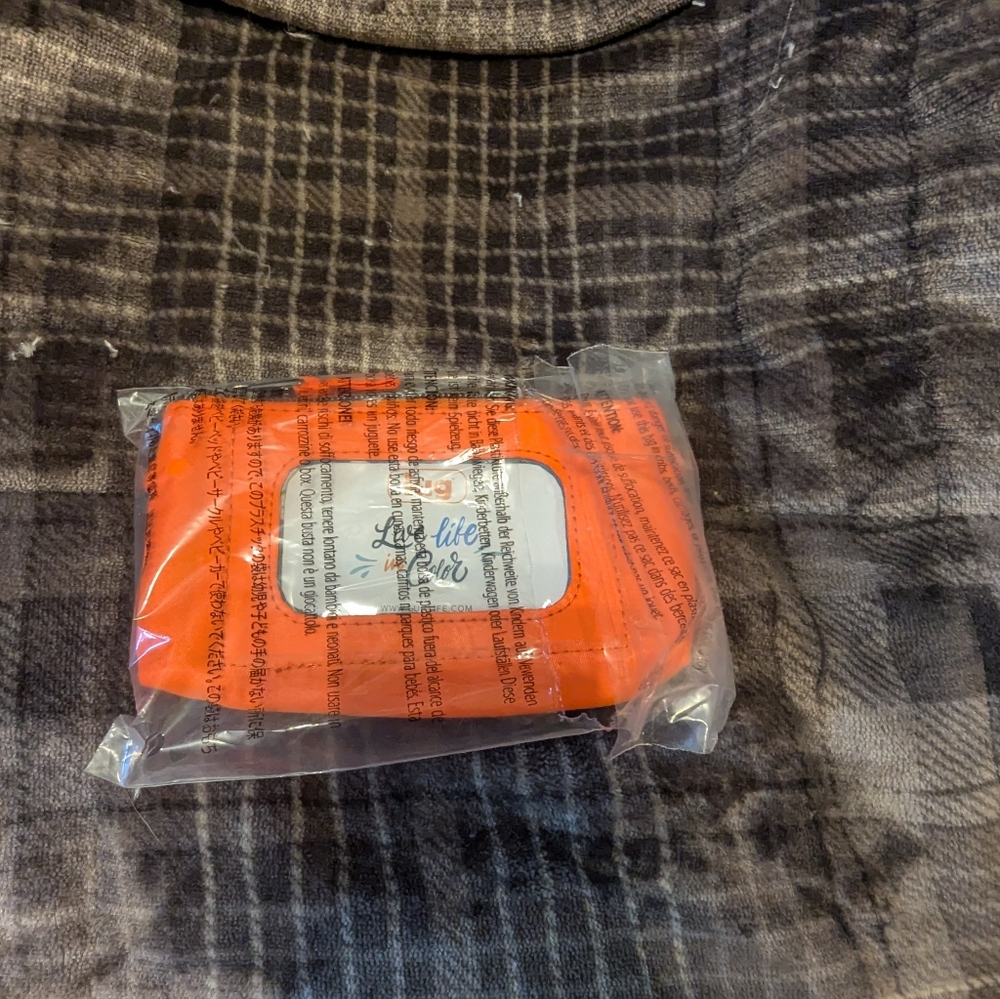 Lug Metro XL Coral Neon NWT - Picture 6 of 7